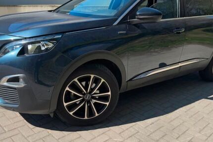 Peugeot 5008 172.000 km 9.850 &euro; Brühl 50321