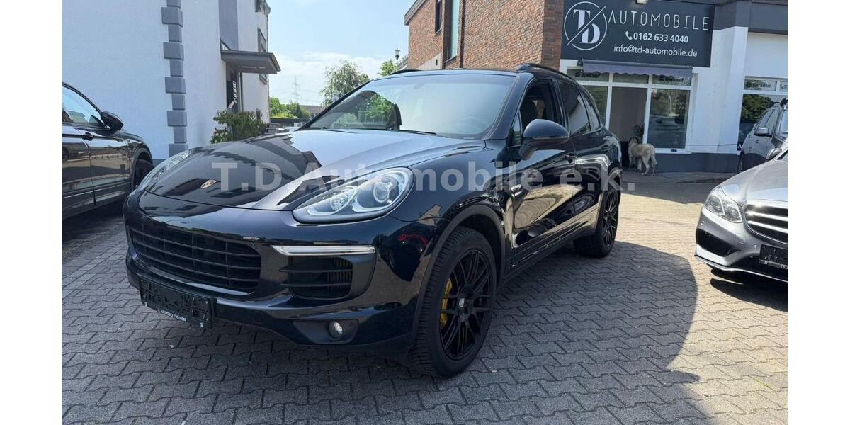Porsche Cayenne 202.000 km 24.499 &euro; Troisdorf 53840