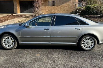 Audi A8 301.000 km 5.000 &euro; Brühl 50321