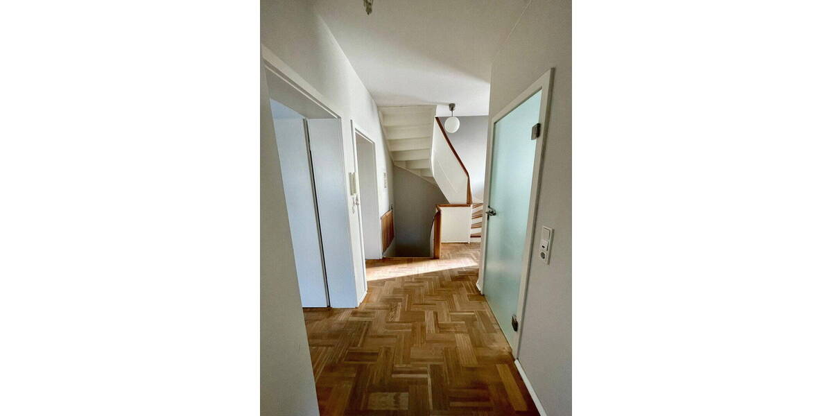 Einfamilienhaus Hürth Hermülheim - 8 Zimmer, 199 m&sup2;, 670.000&euro; | Angebot:25927377