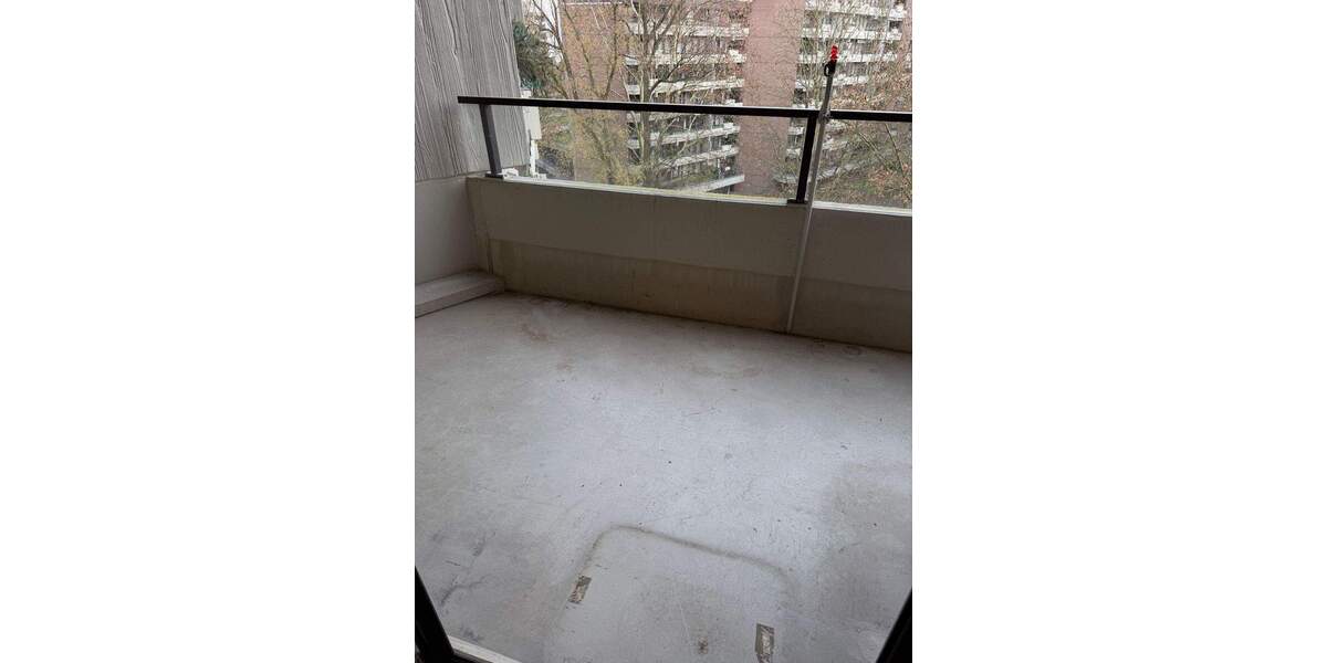 Etagenwohnung Köln Westhoven - 3 Zimmer, 96 m&sup2;, 1.400&euro; | Angebot:25568412