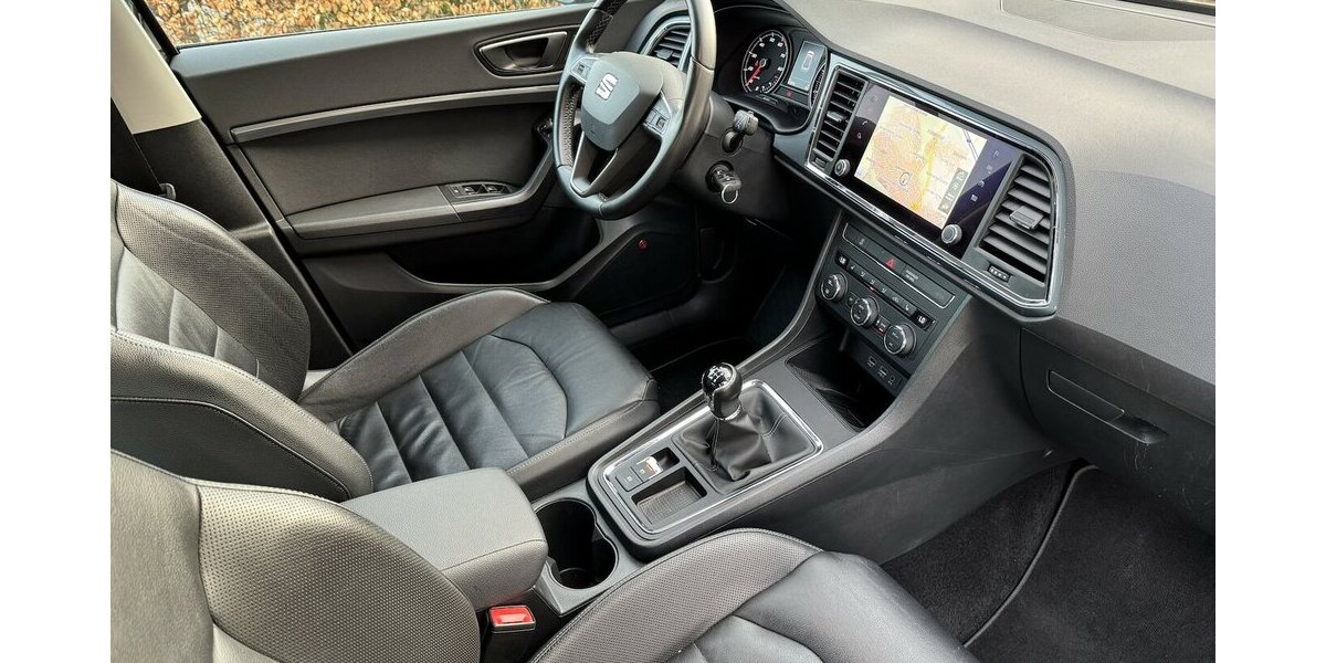 Seat Ateca Leder Navi Klima Temp. SR+WR UNFALLFREI 1a 60.000 km 16.500 &euro; Erftstadt 50374