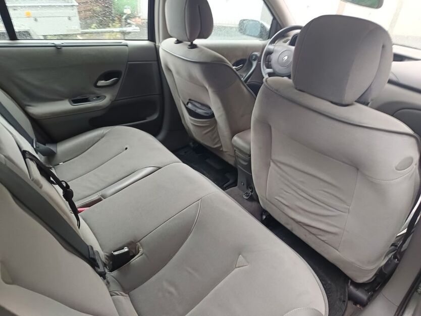 Renault Laguna 190.000 km 2.400 € Solingen 42699