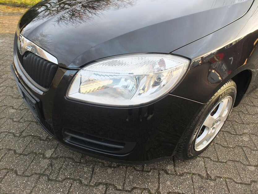 Skoda Fabia CLASSIC KLIMAANLAGE FINANZIERUNG möglich 146.211 km 3.498 € Köln 50858