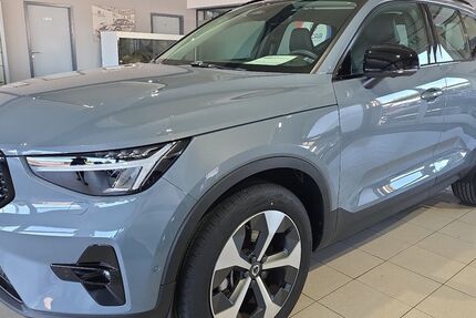 Volvo XC40 13.040 km 32.950 &euro; Bergheim 50126