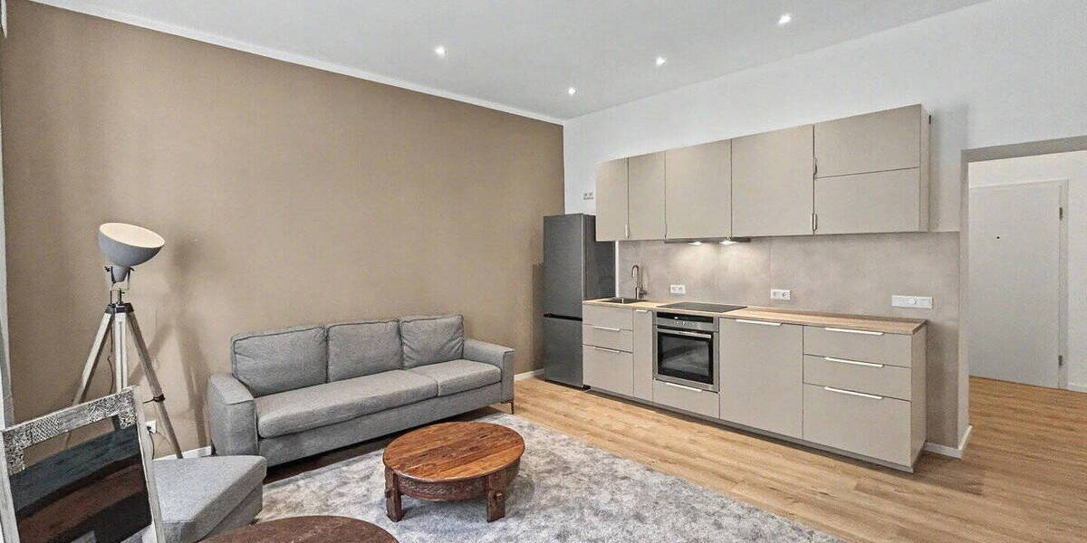 Etagenwohnung Köln Altstadt-Nord - 2 Zimmer, 40 m&sup2;, 1.370&euro; | Angebot:26471581