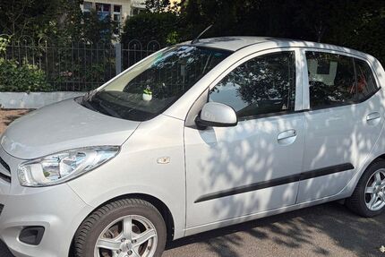 Hyundai i10 114.277 km 3.150 &euro; Bonn 53115