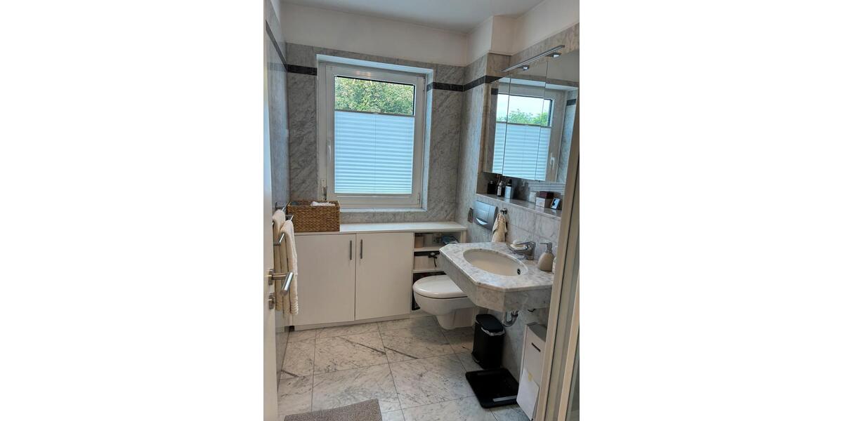 Erdgeschoßwohnung Solingen Ohligs - 2 Zimmer, 65 m&sup2;, 1.100&euro; | Angebot:25231576