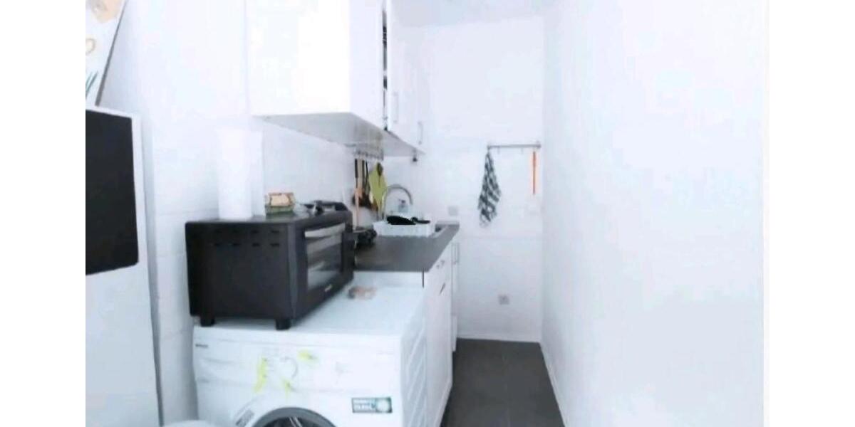 Stilvolle, gepflegte 1-Zimmer-Wohnung mit EBK + TG in Kerpen 1 zimmer