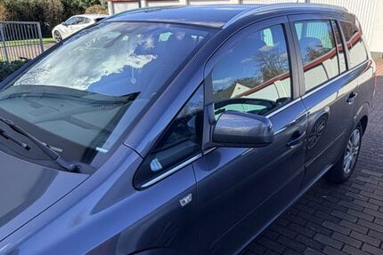 Opel Zafira 125.000 km 4.200 &euro; Hilden 40723