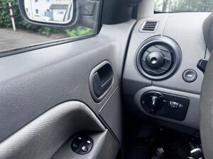 Peugeot 207 Tendance/Tüv Neu/Wartung Neu 189.000 km 2.690 &euro; Troisdorf 53844