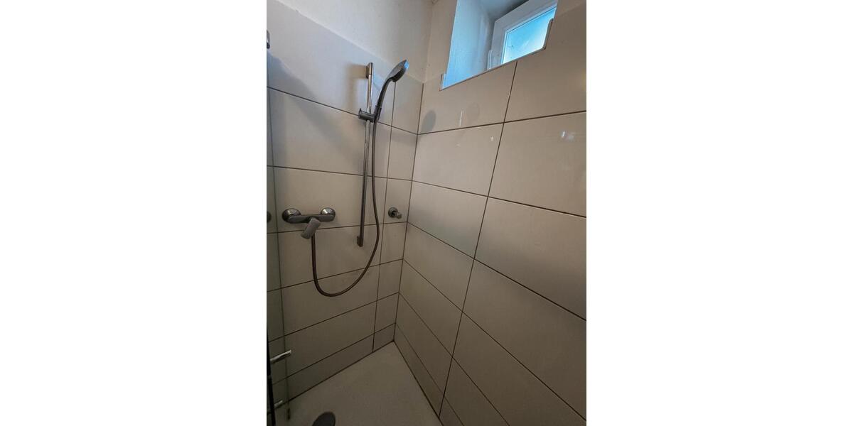 Erdgeschoßwohnung Solingen Ohligs - 2 Zimmer, 35 m&sup2;, 350&euro; | Angebot:27618402