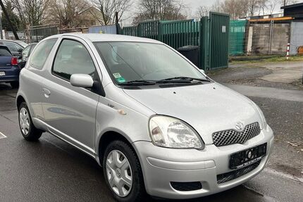 Toyota Yaris 133.000 km 2.600 &euro; Köln 50739