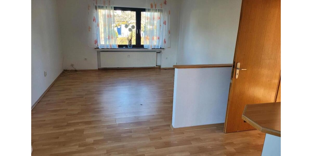 Erdgeschoßwohnung Solingen Aufderhöhe - 3 Zimmer, 87 m&sup2;, 1.000&euro; | Angebot:25333157