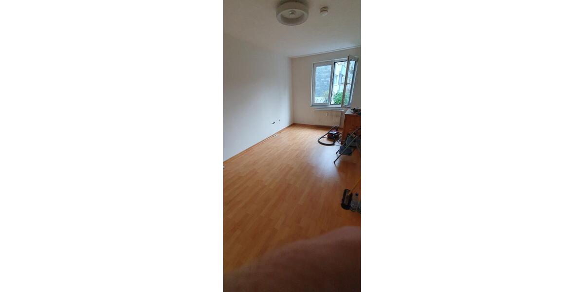 Erdgeschoßwohnung Bergisch Gladbach - 3 Zimmer, 93 m&sup2;, 1.300&euro; | Angebot:24614866
