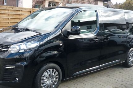 Opel Vivaro 67.500 km 25.980 &euro; Hilden 40721