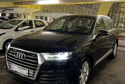 Audi Q7 215.000 km 21.550 &euro; Köln 51067