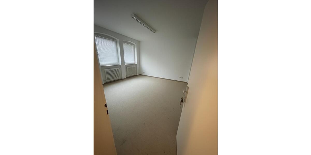 Gewerbeobjekt Solingen - 250&euro; | Angebot:25392586