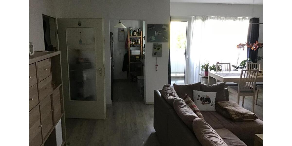 Zwei-Zimmer-Wohnung mit Balkon & Schwimmbad! Solingen Wald 2 zimmer