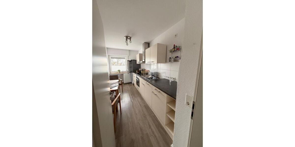 Etagenwohnung Troisdorf - 3 Zimmer, 82 m&sup2;, 1.120&euro; | Angebot:25478960