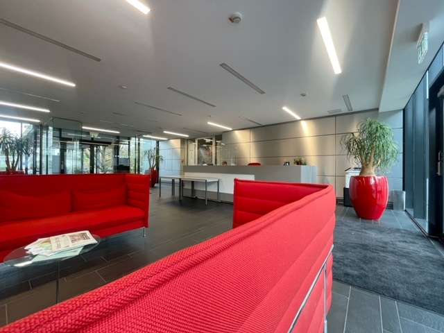 Büro in Köln 750 € 16.15 m²