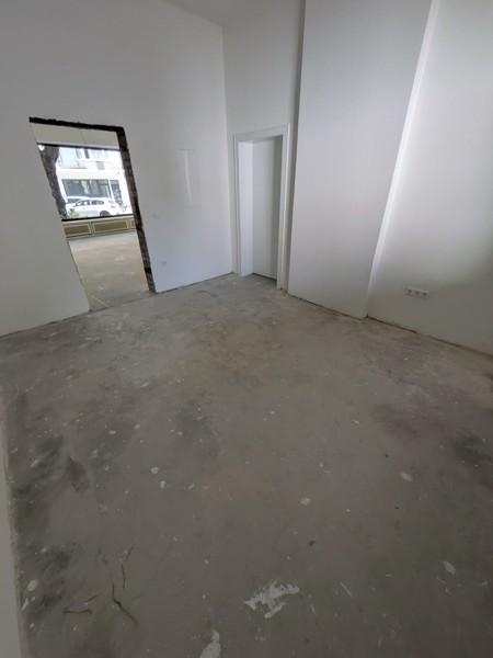 Ehemaliges Reisebüro auf der Rather Straße zu vermieten zimmer