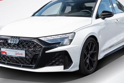 Audi RS3 9.000 km 65.995 &euro; Sankt Augustin-Menden 53757