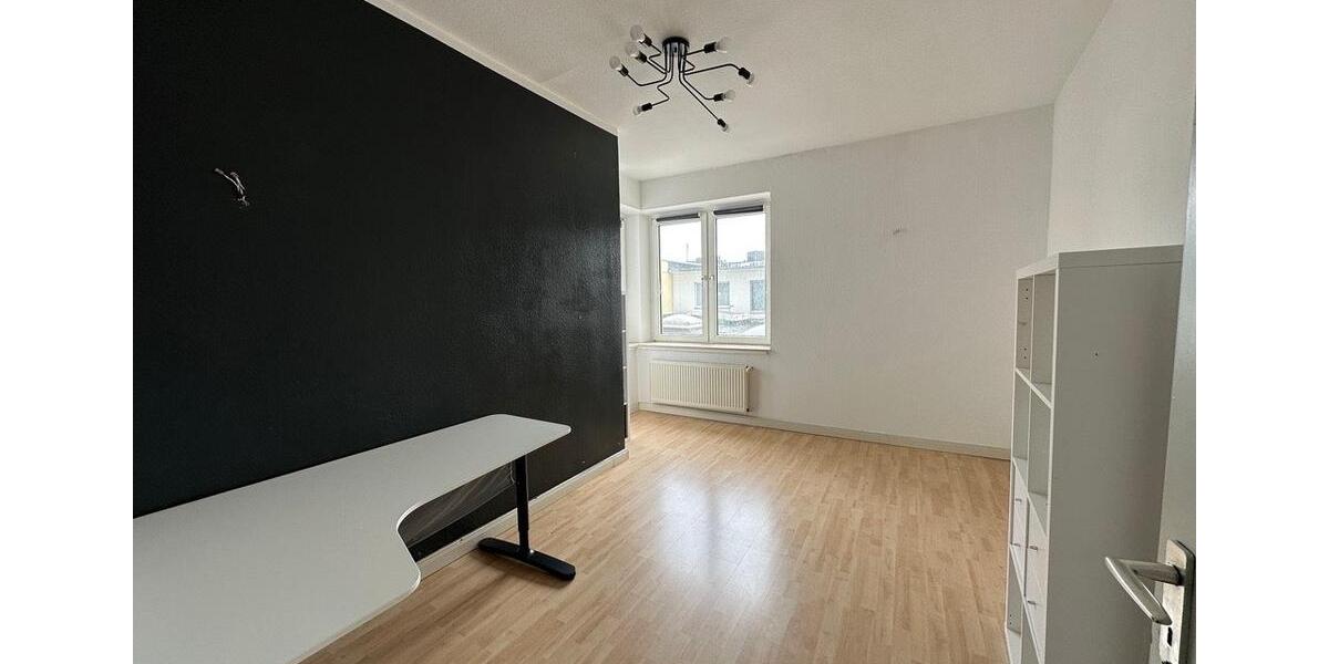 Etagenwohnung Hürth - 3 Zimmer, 80 m&sup2;, 460&euro; | Angebot:26296646