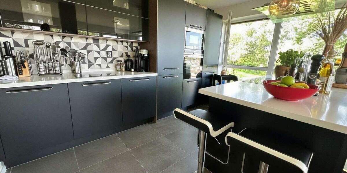 Etagenwohnung Hennef - 3 Zimmer, 108 m&sup2;, 299.000&euro; | Angebot:25739497