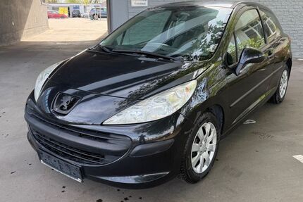 Peugeot 207 200.000 km 1.990 &euro; Köln 50739