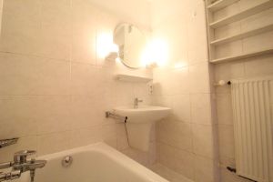 Grüne Sicht und nah am Rhein - 3 Zimmer mit Sonnenbalkon und Einzelgarage - 3- Bonn Friesdorf | Angebot:26786601