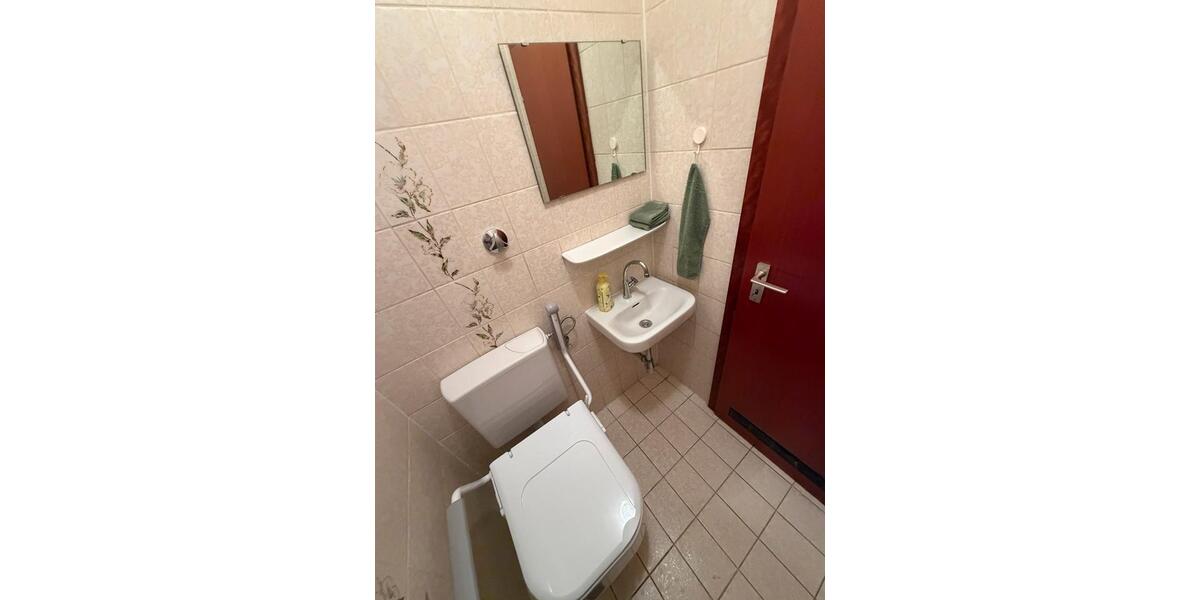 Etagenwohnung Köln Porz - 5 Zimmer, 143 m&sup2;, 2.100&euro; | Angebot:25349054