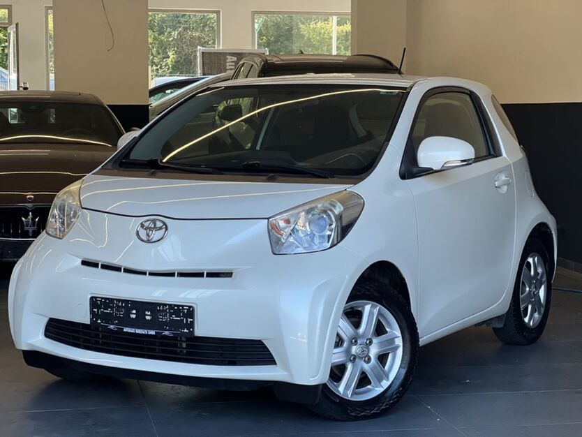Toyota IQ 64.000 km 8.250 € Alfter bei Bonn 53347