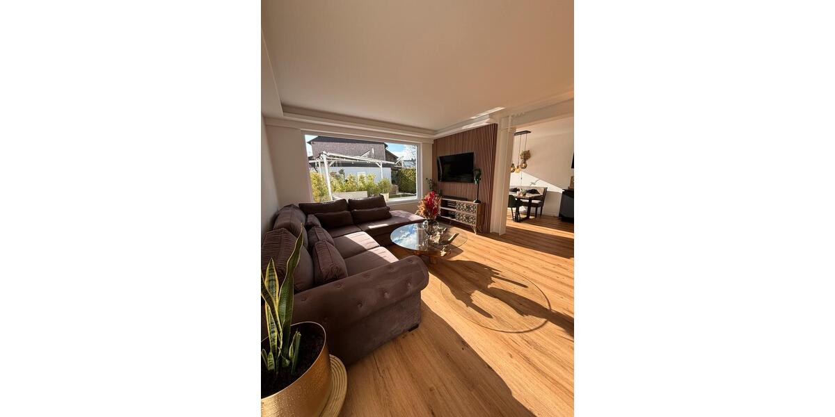 Einfamilienhaus Bonn Beuel-Mitte - 3.5 Zimmer, 130 m&sup2;, 2.700&euro; | Angebot:26397463