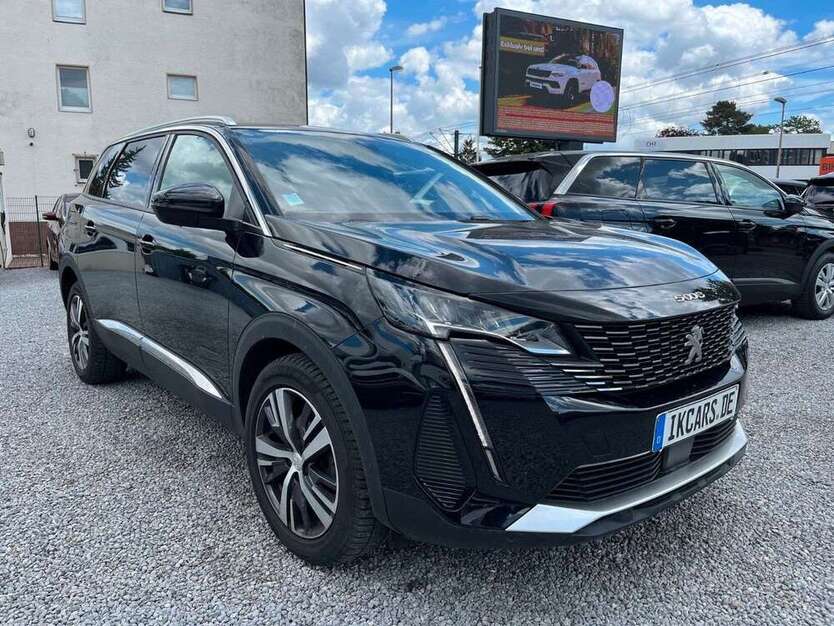 Peugeot 5008 121.900 km 21.985 € Düsseldorf 40549