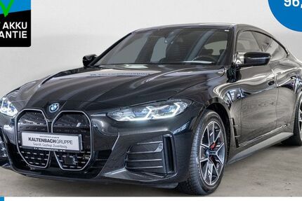 BMW i4 32.455 km 37.890 &euro; Bergisch Gladbach 51469