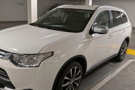 Mitsubishi Outlander 195.126 km 7.300 &euro; Wesseling 50389