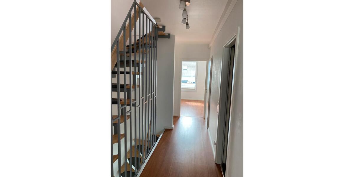Reihenhaus Köln Chorweiler - 5 Zimmer, 141 m&sup2;, 655.000&euro; | Angebot:26367559
