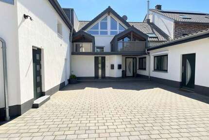 Haus Dormagen Broich - 7 Zimmer, 365 m&sup2;, 1.349.000&euro; | Angebot:27314626