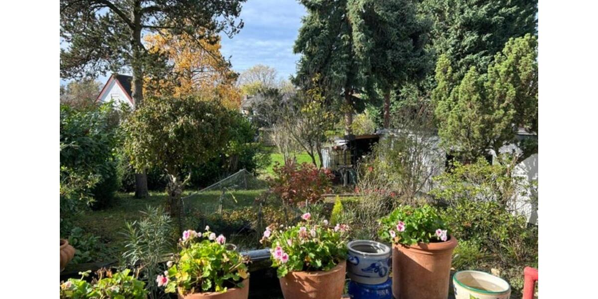 Schönes DHH mit großem schönen Garten 4 zimmer