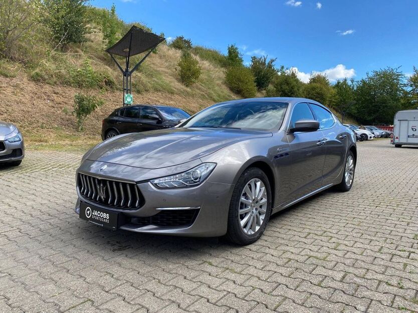 Maserati Ghibli 49.000 km 45.900 € Köln 50829