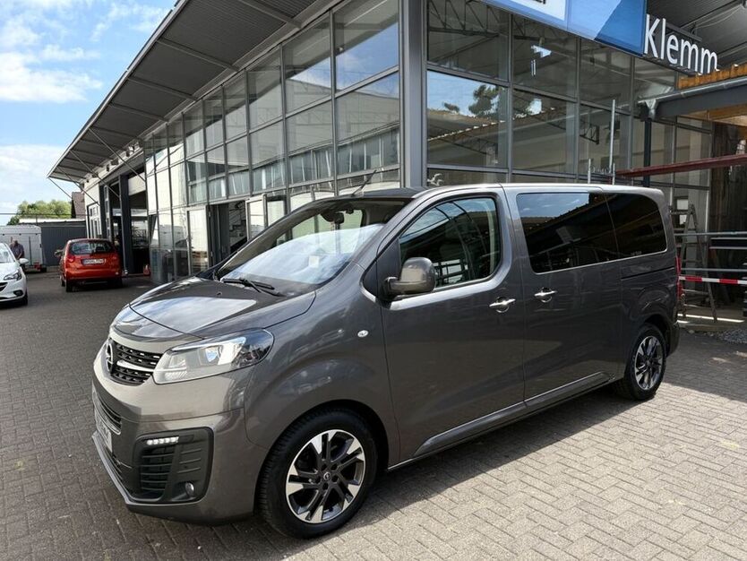 Zafira Life