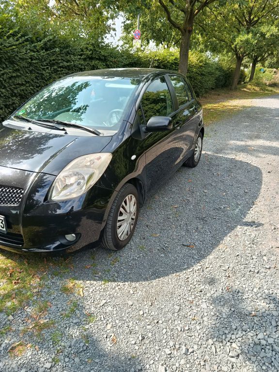 Yaris