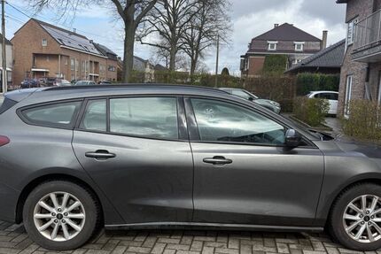 Ford Focus 169.000 km 9.500 &euro; Koln 51147