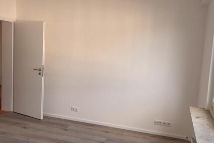 Wohnung Leverkusen Schlebusch - 2 Zimmer, 65 m&sup2;, 950&euro; | Angebot:26320456