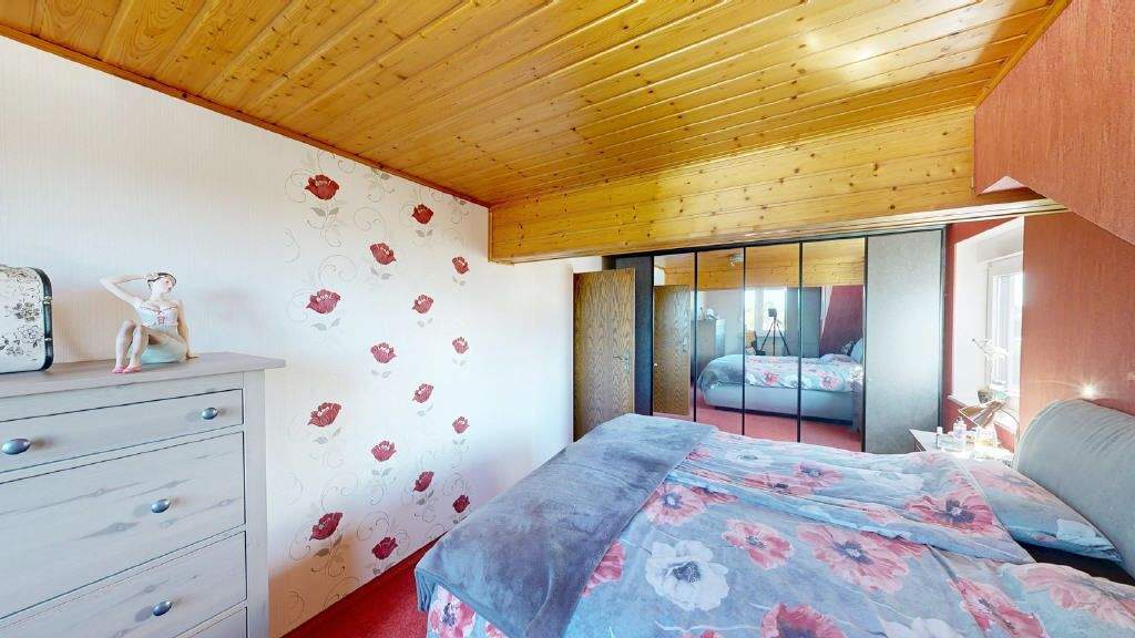 Einfamilienhaus Erftstadt Lechenich - 8 Zimmer, 226 m&sup2;, 535.000&euro; | Angebot:25360909