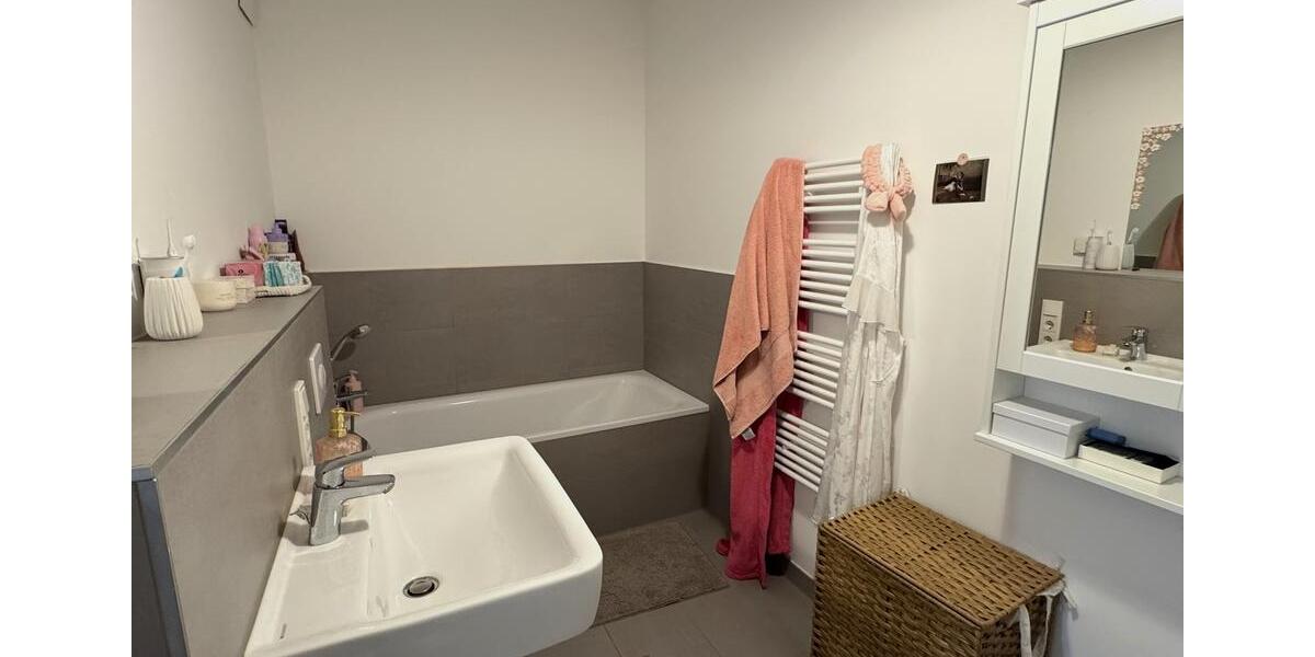 Erdgeschoßwohnung Bonn Dransdorf - 4 Zimmer, 105 m&sup2;, 1.435&euro; | Angebot:25416442