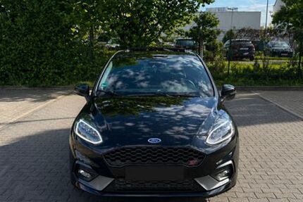 Ford Fiesta 35.000 km 19.250 &euro; Köln 50827