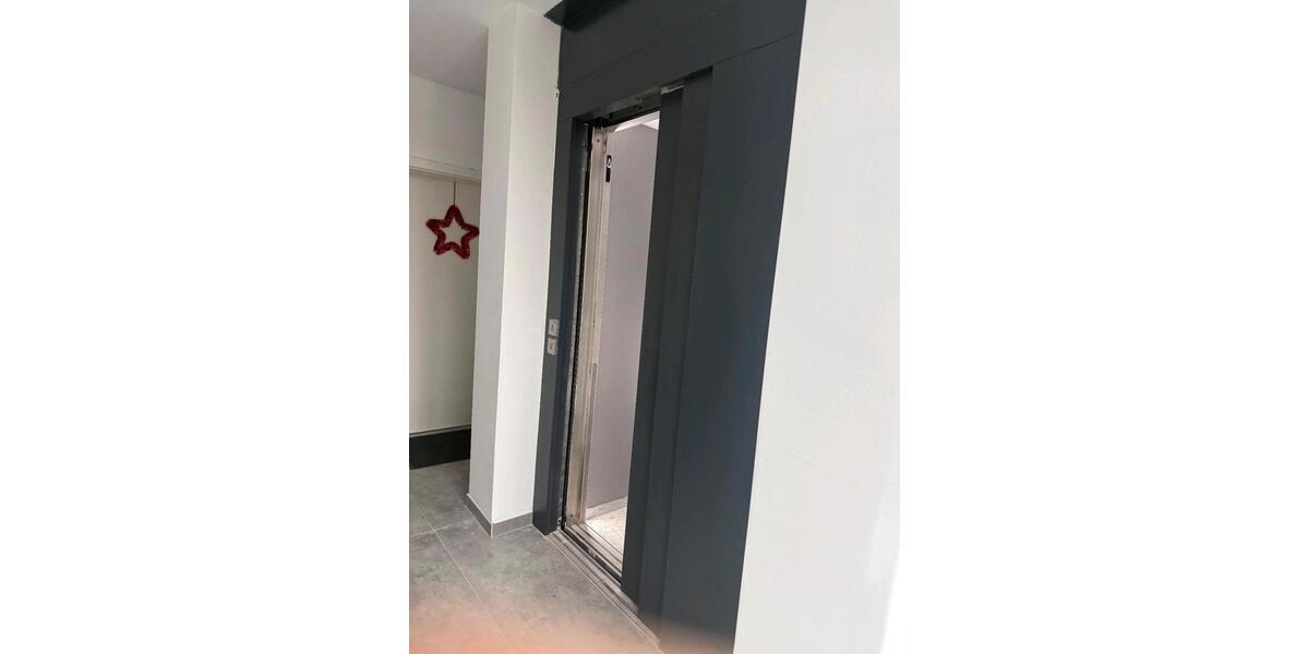 Etagenwohnung Bedburg - 4 Zimmer, 100 m&sup2;, 1.700&euro; | Angebot:24478598