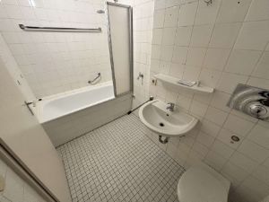 Attraktive 3-Zimmer-Eigentumswohnung in zentrumsnaher Rheinlage - 3- Bonn - Castell Castell | Angebot:25370821